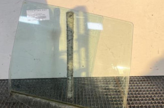 Vitre arriere droit VOLKSWAGEN GOLF 4 Photo n°1