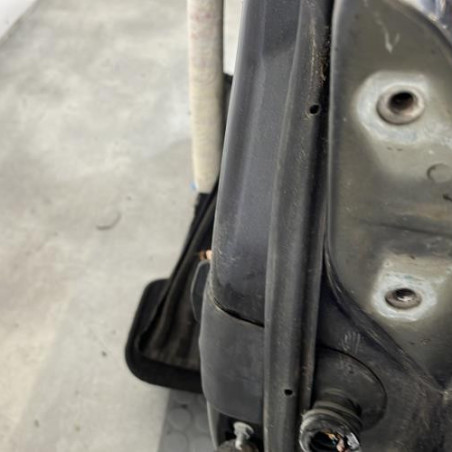 Porte avant gauche FORD FIESTA 6 Photo n°1