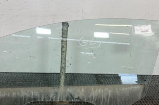 Vitre avant gauche FORD FIESTA 6 Photo n°1