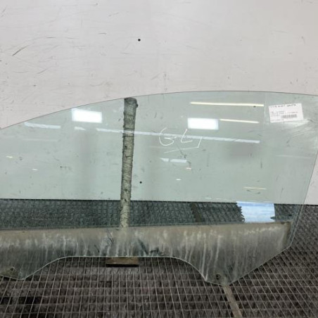 Vitre avant gauche FORD FIESTA 6 Photo n°1