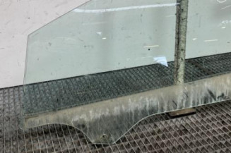 Vitre avant gauche FORD FIESTA 6