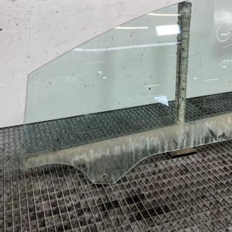 Vitre avant gauche FORD FIESTA 6