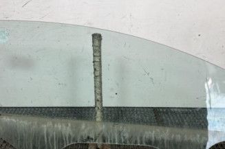 Vitre avant gauche FORD FIESTA 6