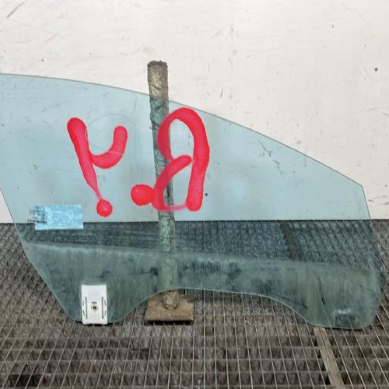 Vitre avant gauche MERCEDES CLASSE CLS 219 Photo n°4