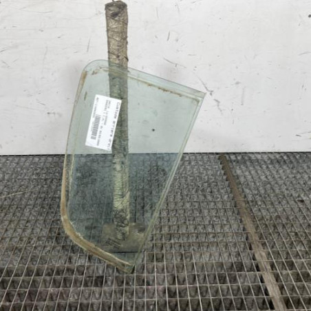 Custode arriere droit (porte) DACIA SANDERO 1 Photo n°1