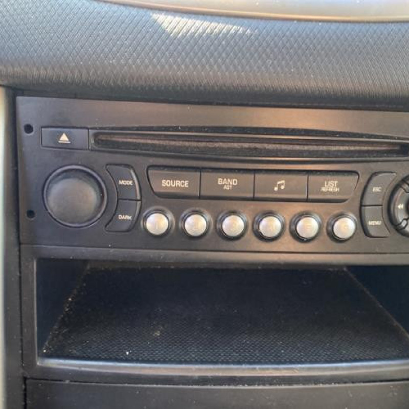 Custode avant droit (porte) PEUGEOT 207 Photo n°13