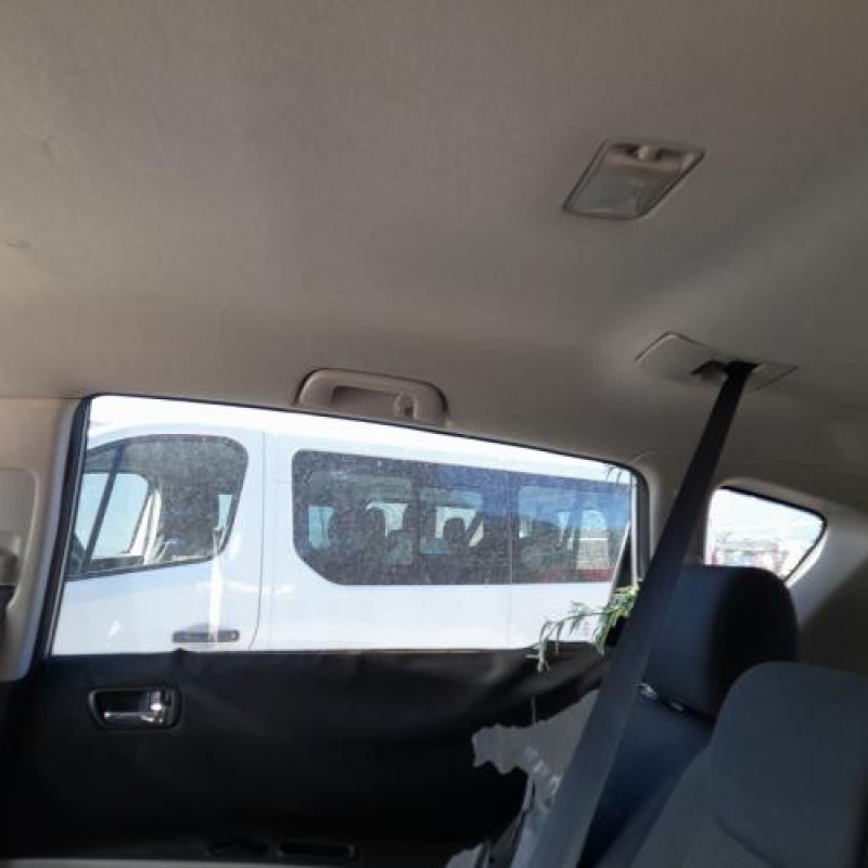 Custode arriere droit TOYOTA COROLLA VERSO 2 Photo n°16