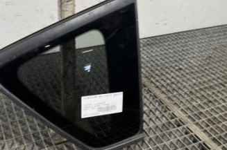 Custode arriere gauche TOYOTA COROLLA VERSO 2