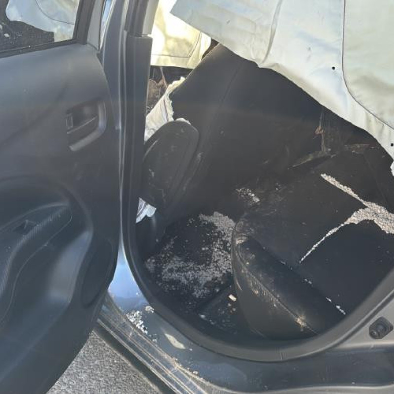 Poignee interieur avant gauche MITSUBISHI SPACE STAR 3 Photo n°14