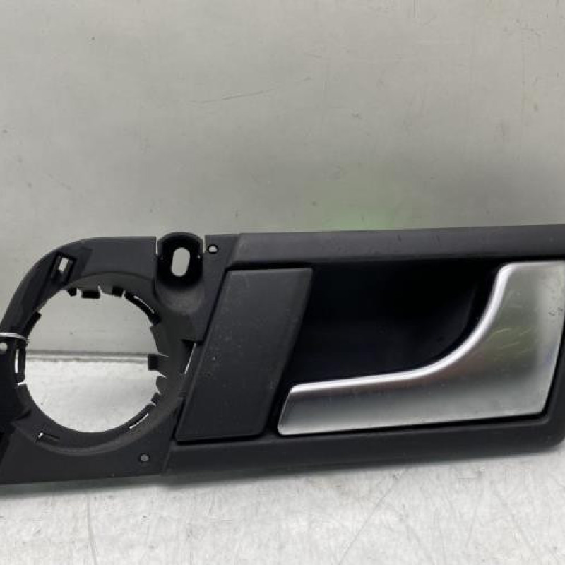 Poignee interieur avant droit AUDI A2 Photo n°1