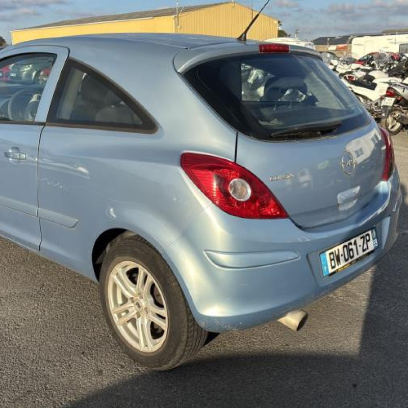 Alternateur OPEL CORSA D Photo n°7