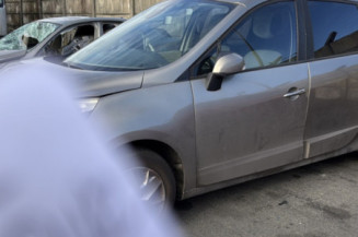 RENAULT GRAND SCENIC 3 PHASE 1 1.5 DCI - 8V TURBO