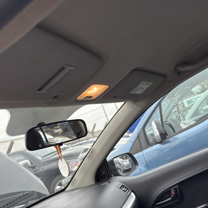 KIA PICANTO 2 PHASE 1 1.0i - 12V Photo n°17