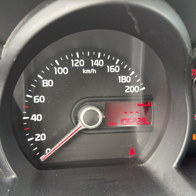 KIA PICANTO 2 PHASE 1 1.0i - 12V Photo n°23