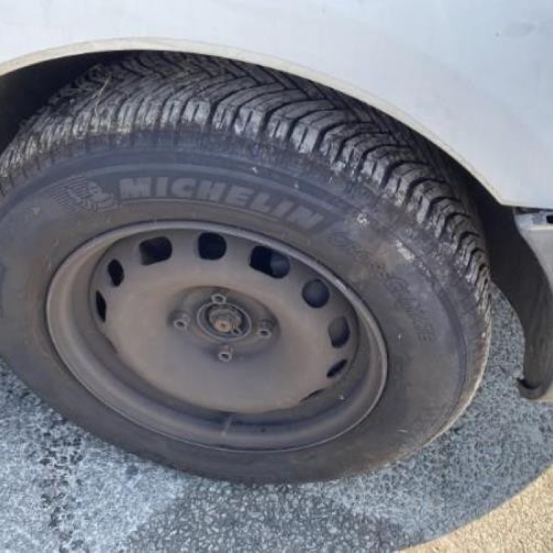 Catalyseur (echappement) PEUGEOT PARTNER 2 Photo n°2