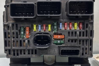 Boitier servitude moteur (BSM) PEUGEOT 607 Photo n°1