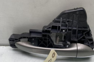 Poignee porte arriere droit MERCEDES CLASSE A 169 Photo n°1