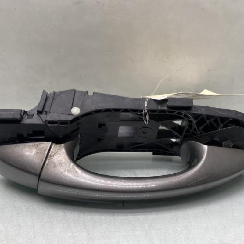 Poignee porte arriere gauche VOLKSWAGEN GOLF 7 Photo n°1