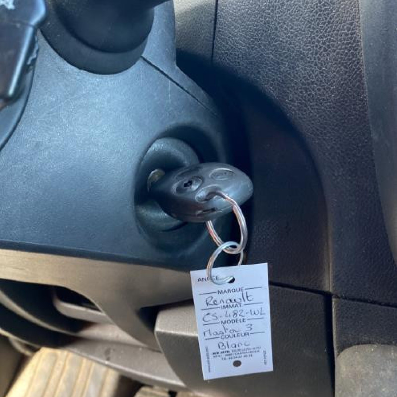 Poignee interieur porte de coffre gauche RENAULT MASTER 3 Photo n°14