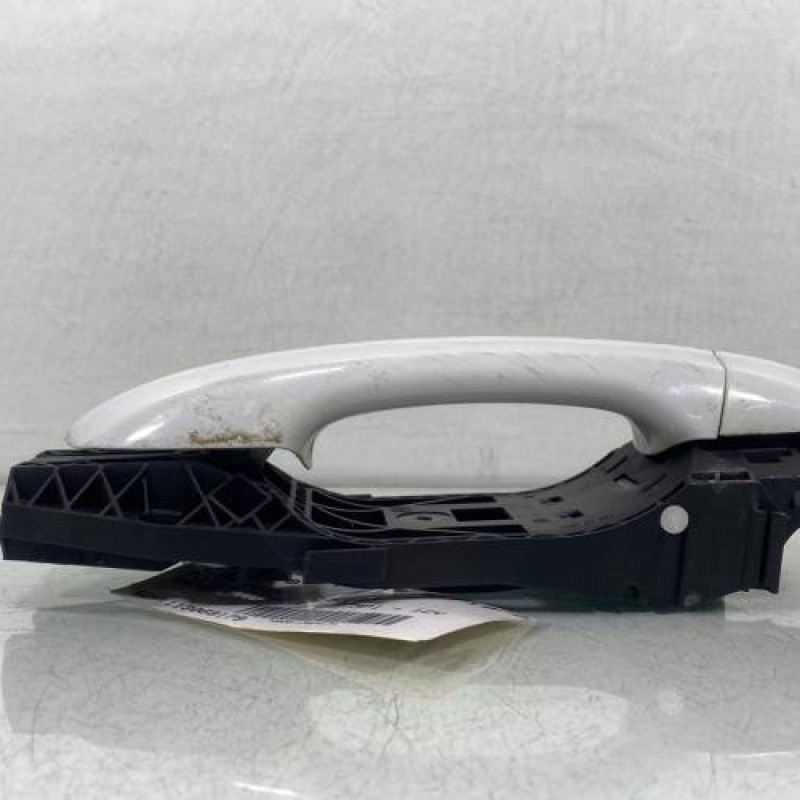 Poignee porte arriere gauche VOLKSWAGEN POLO 6 Photo n°1