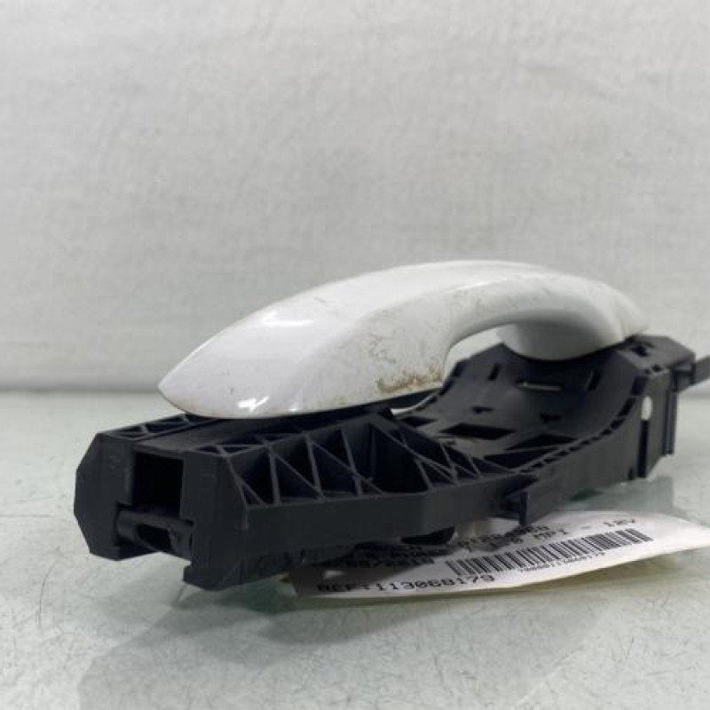 Poignee porte arriere gauche VOLKSWAGEN POLO 6 Photo n°2