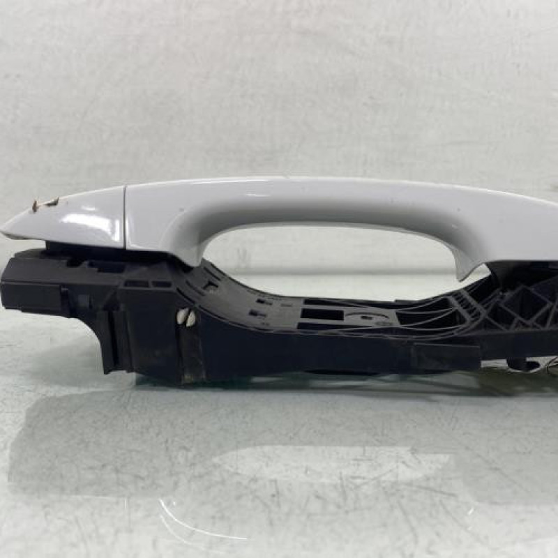 Poignee porte arriere gauche VOLKSWAGEN POLO 6 Photo n°3