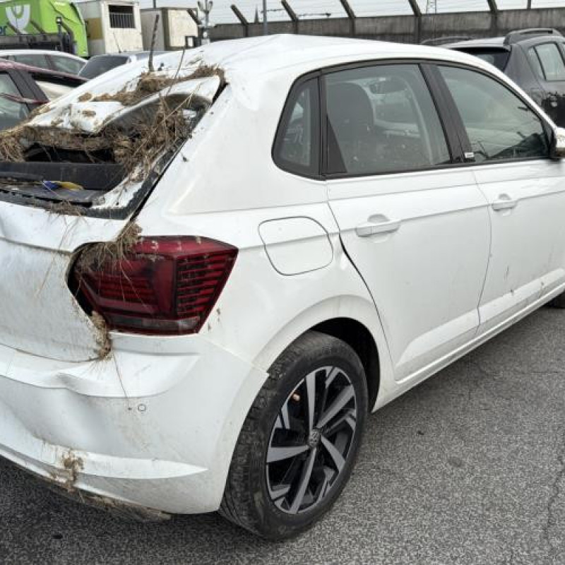 Poignee porte avant gauche VOLKSWAGEN POLO 6 Photo n°17