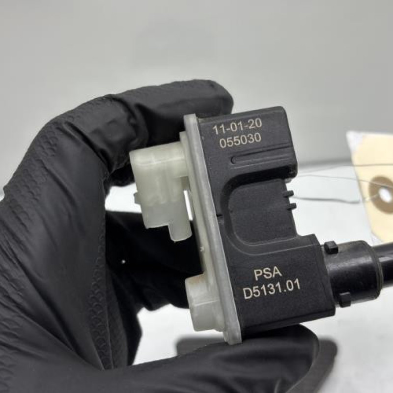 Actionneur verrou trappe d'essence PEUGEOT 208 2 Photo n°2