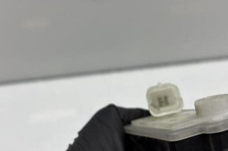 Actionneur verrou trappe d'essence PEUGEOT 208 2