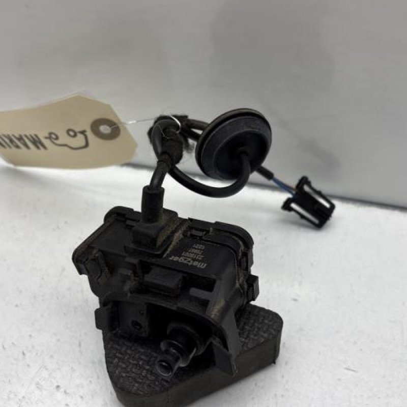 Actionneur verrou trappe d'essence VOLKSWAGEN POLO 5 Photo n°1