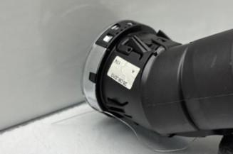 Aerateur tableau de bord avant droit PEUGEOT 3008 1