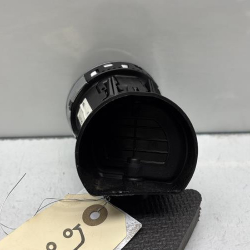 Aerateur tableau de bord avant gauche PEUGEOT 3008 1 Photo n°2