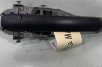 Poignee porte arriere droit VOLKSWAGEN GOLF 5 Photo n°1