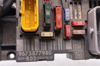 Boitier servitude moteur (BSM) PEUGEOT 3008 1