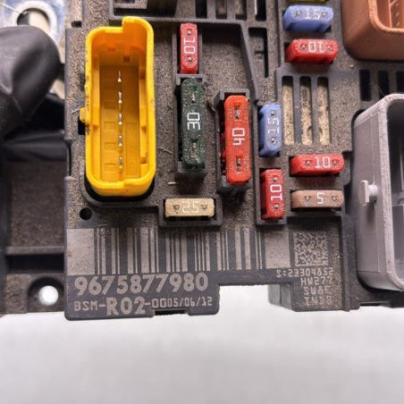 Boitier servitude moteur (BSM) PEUGEOT 3008 1