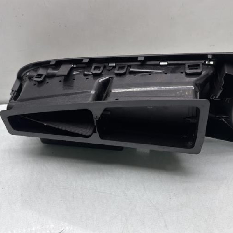 Aerateur tableau de bord PEUGEOT 3008 1 Photo n°2