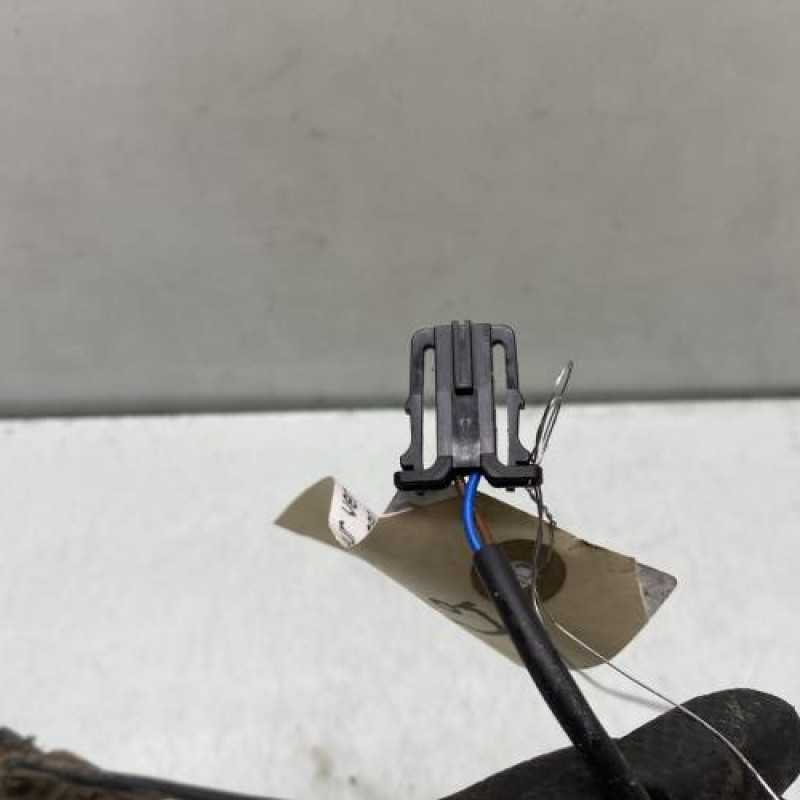 Actionneur verrou trappe d'essence VOLKSWAGEN GOLF 7 Photo n°4