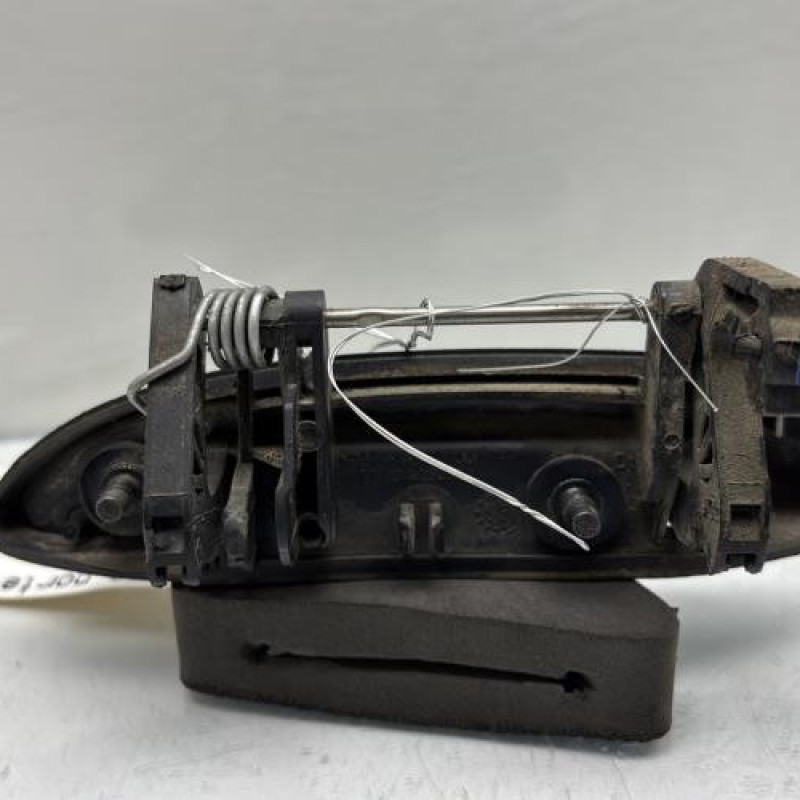 Poignee porte arriere droit RENAULT CLIO 2 Photo n°2