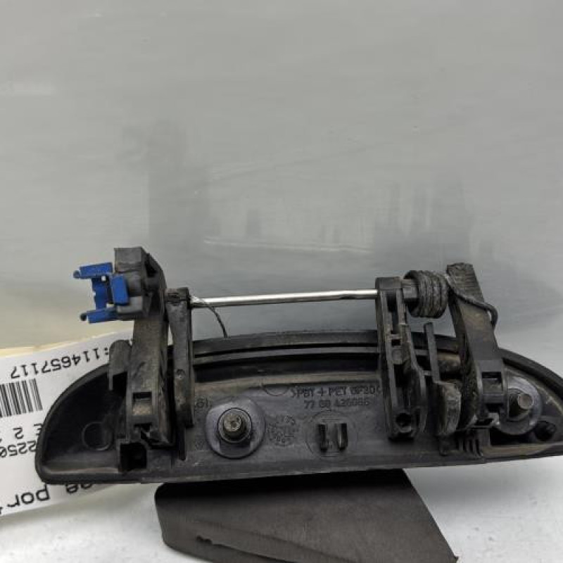 Poignee porte arriere gauche RENAULT CLIO 2 Photo n°2