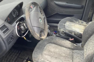 Renfort pare choc arriere (traverse) SKODA FABIA 1