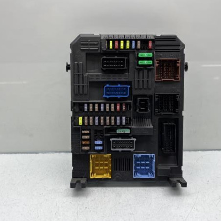 Boitier BSI CITROEN C4 PICASSO 2 Photo n°1