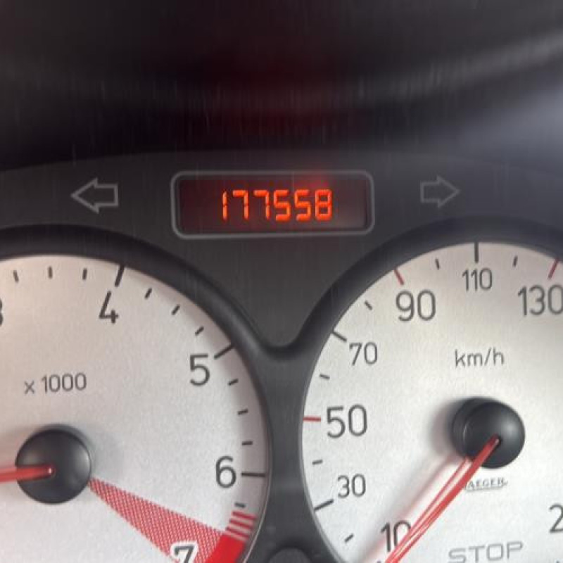 Boitier BSI PEUGEOT 206 Photo n°14