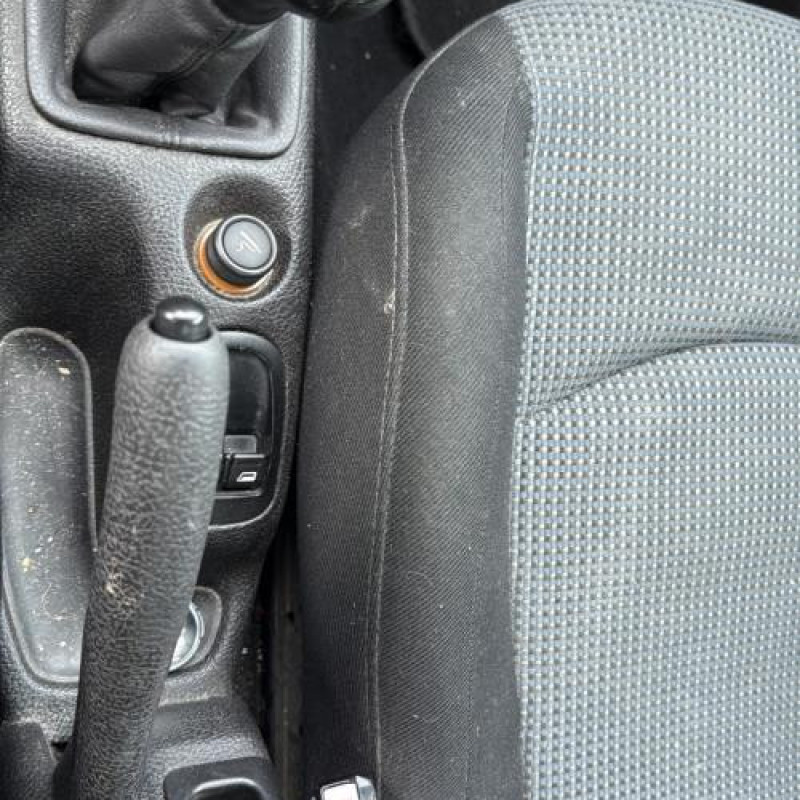 Boitier BSI PEUGEOT 206 Photo n°19