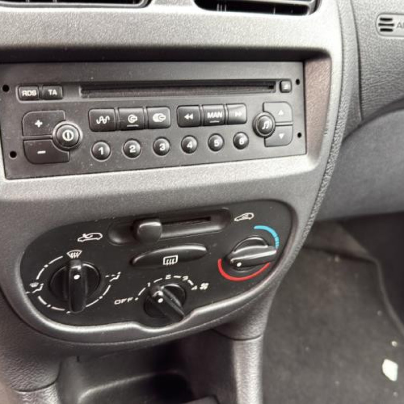 Boitier BSI PEUGEOT 206 Photo n°20