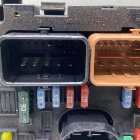 Boitier servitude moteur (BSM) PEUGEOT 307