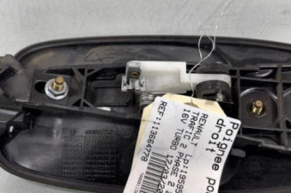 Poignee porte avant droit RENAULT TRAFIC 2