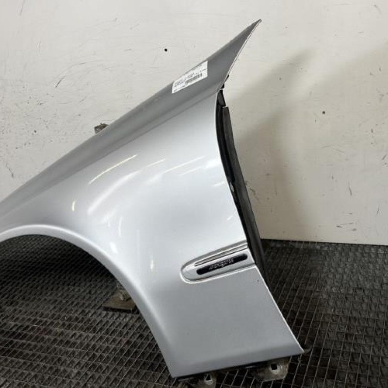 Aile avant gauche MERCEDES CLASSE E 211 Photo n°3