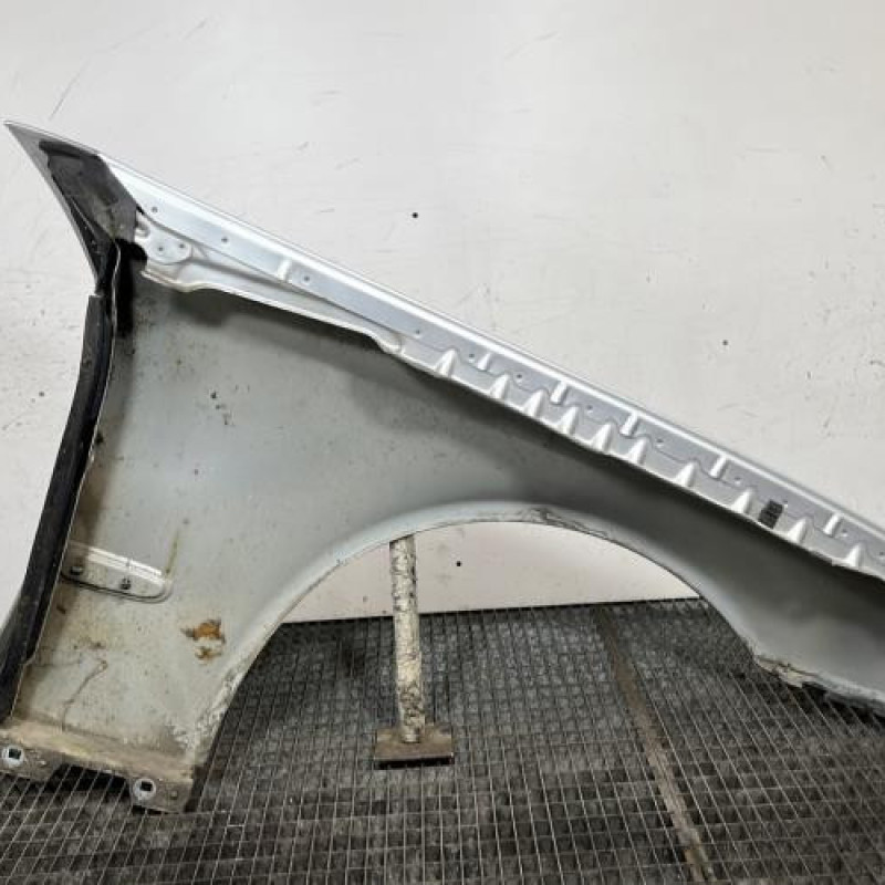 Aile avant gauche MERCEDES CLASSE E 211 Photo n°4