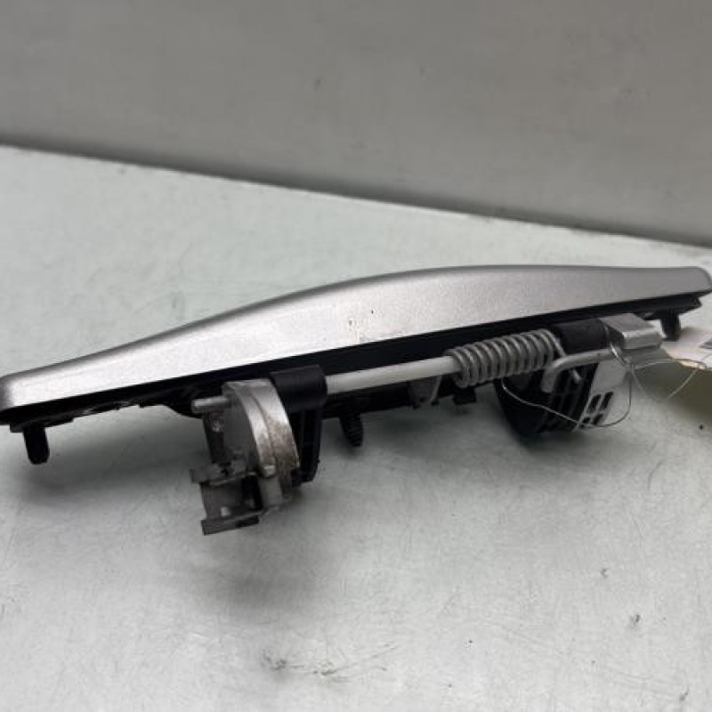 Poignee porte avant gauche DACIA DUSTER 1 Photo n°2