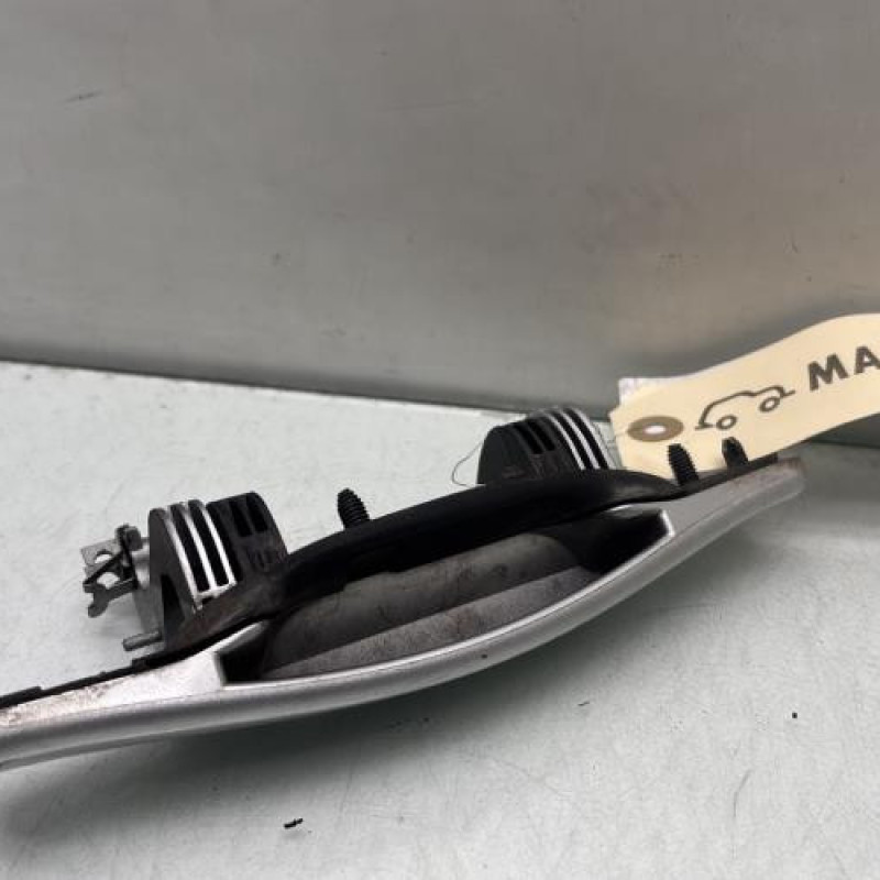 Poignee porte avant gauche DACIA DUSTER 1 Photo n°3